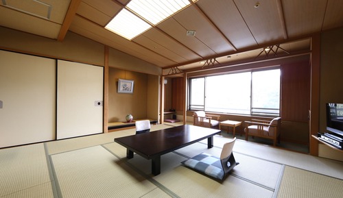 Habitación tradicional, no fumadores (Run of house, with Half Board)