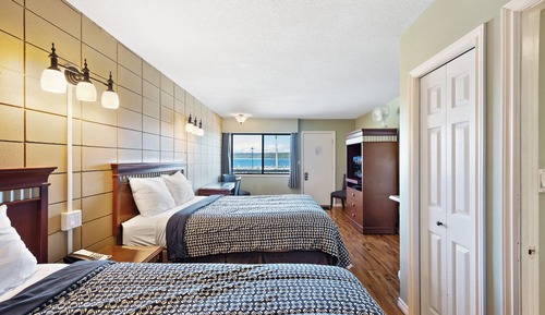 Standard Room, Multiple Beds, Ocean View (1-2 People) 