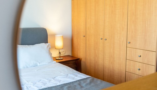 Apartamento panorámico, balcón, vistas al mar
