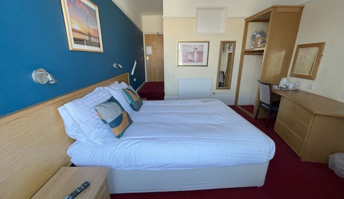 Habitación estándar doble, 1 cama doble, vistas a la ciudad