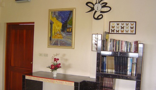 Whole Deluxe Apartment