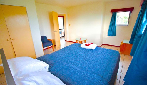 Habitación triple económica, 1 habitación, balcón