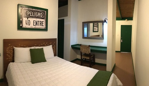 Standard Queen Room- Robusta