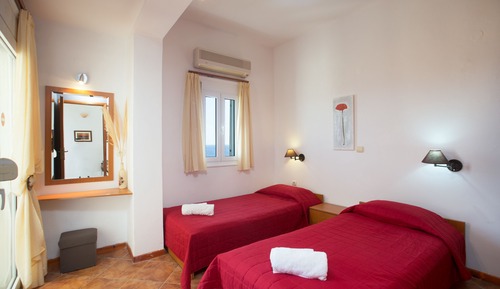 Dúplex, 2 habitaciones, piscina privada, vistas al mar (Faye)