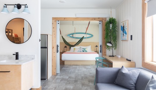 Suite (King w/Bunk Bed)