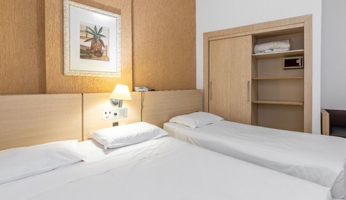 Habitación cuádruple estándar