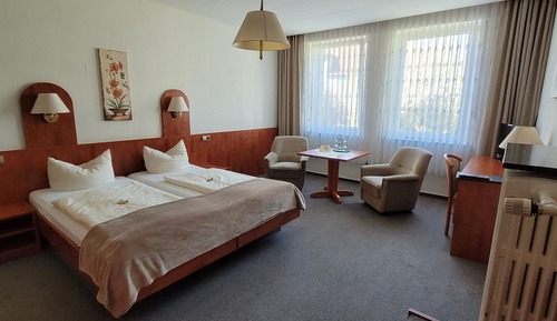 Habitación económica doble, en edificio anexo