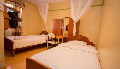 Habitación estándar con 2 camas individuales