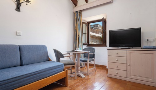 Habitación familiar con 2 camas individuales (2 adults + 1 child)