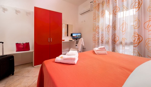 Habitación doble, patio (Papavero)