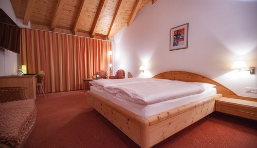 Habitación junior doble, vistas al jardín