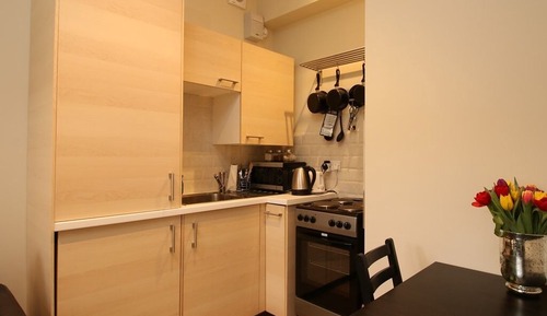 Apartamento, baño privado, vistas al jardín