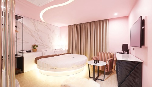 Oriental Suite