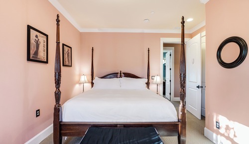 Habitación romántica, 1 cama de matrimonio grande, chimenea, vistas al jardín