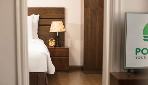 Estudio superior, 1 cama de matrimonio grande, no fumadores, bañera