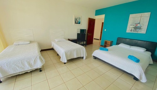 Habitación triple superior, vistas al mar