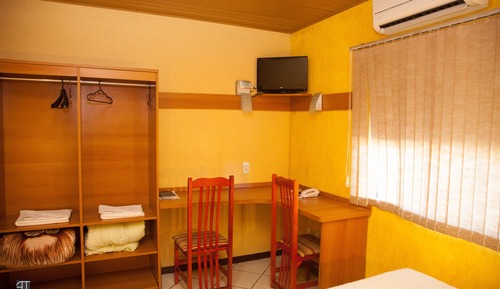Habitación estándar con 1 cama doble o 2 individuales