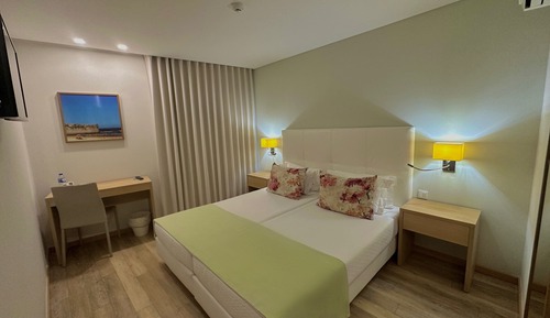Habitación con 2 camas individuales