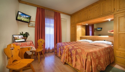 Habitación Confort con 1 cama doble o 2 individuales