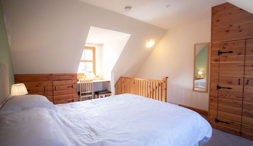 Suite (C1)