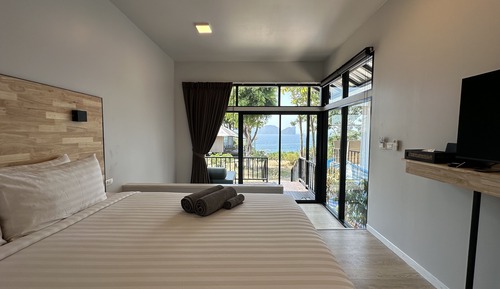 Cabin with Sea View