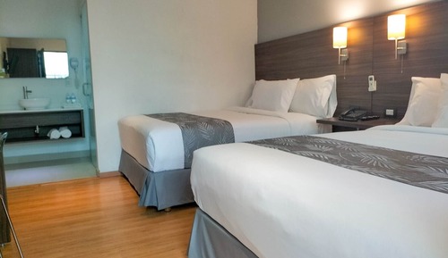 Habitación superior, 2 camas de matrimonio