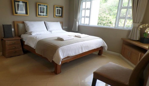One Bedroom Apartment 4th Floor