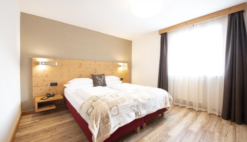 Habitación Confort con 1 cama doble o 2 individuales