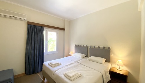 Budget Twin Room without a Balcony/Sea View