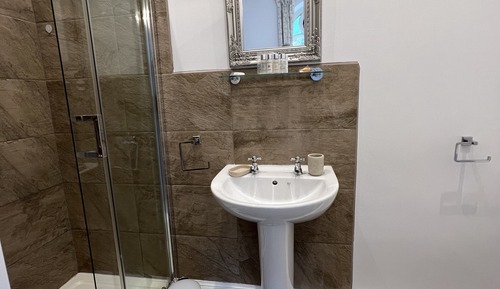Habitación doble superior, baño privado (Room 1)