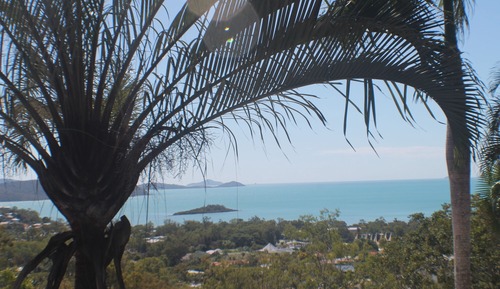 Queen Suite - Ocean & Island Views