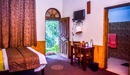 Habitación Deluxe con 1 cama doble o 2 individuales, balcón, vistas a la montaña
