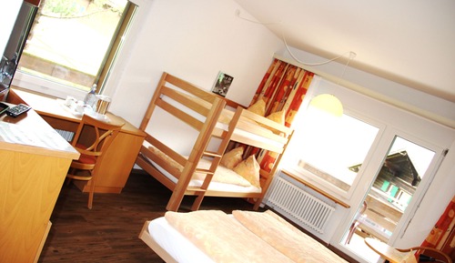 Habitación Deluxe, varias camas, vistas a la montaña (Deluxe)