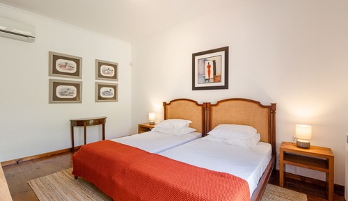 Habitación superior con 2 camas individuales