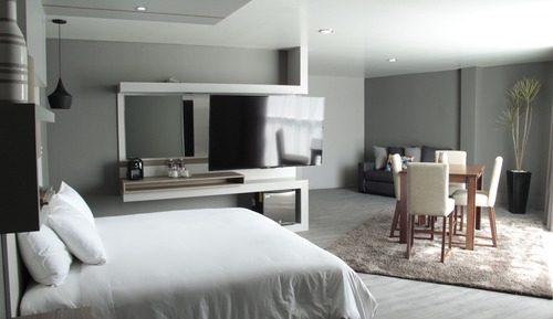 Suite junior, 1 cama de matrimonio grande, vistas a la ciudad