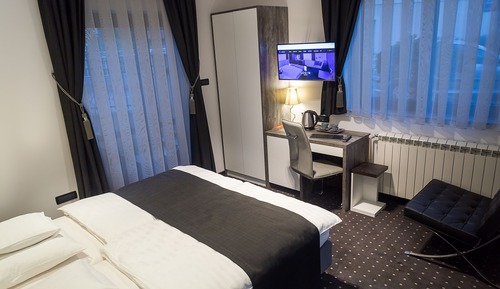 Habitación Deluxe con 1 cama doble o 2 individuales, accesible para personas con discapacidad