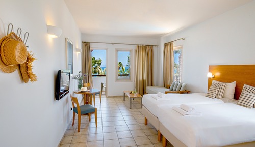 Estudio, vistas al mar