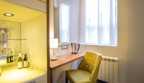 Special Offer - Double or Twin Room with Round Airport Transfer
