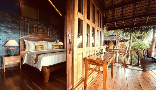 Bungalow with Seaview