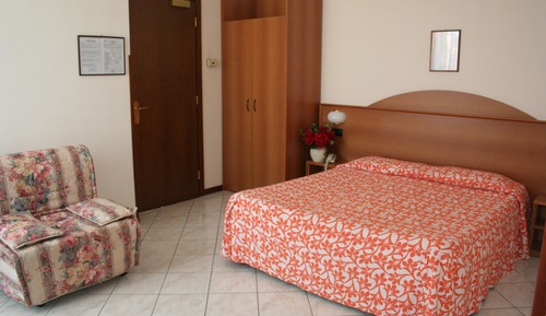 Habitación cuádruple estándar