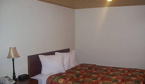 Habitación económica, 1 cama de matrimonio, baño privado