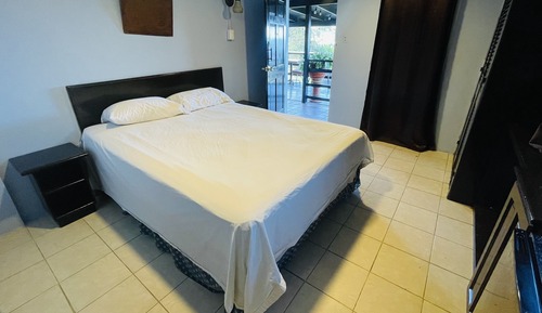 Habitación estándar, 1 cama de matrimonio, vistas a la playa
