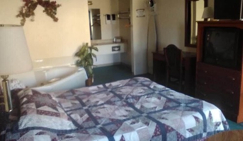 Habitación romántica, 1 cama de matrimonio, bañera de hidromasaje, vistas a la montaña