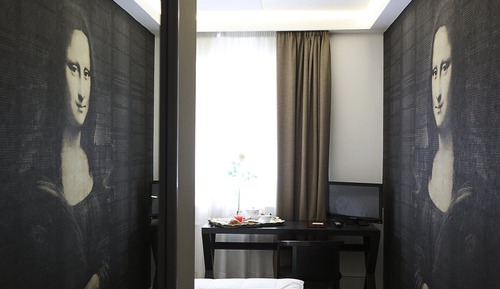 White Room