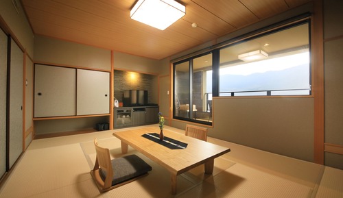 Habitación cuádruple superior, varias camas, baño privado (Japanese Style, Open Air-bath)