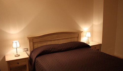 Habitación básica doble, 1 cama doble, baño privado