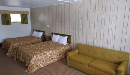 Habitación estándar (2 Double Beds and 1 Sofa Bed)