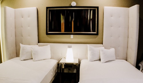 2 Queen Beds, Refrigerator & Microwave