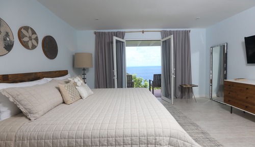 Villa de lujo, 4 habitaciones, vistas al mar, junto a la montaña