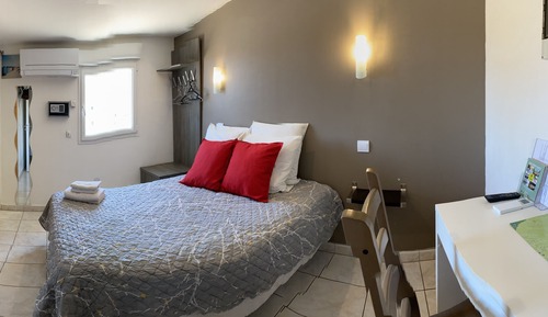 Habitación clásica doble, baño privado, vistas al jardín
